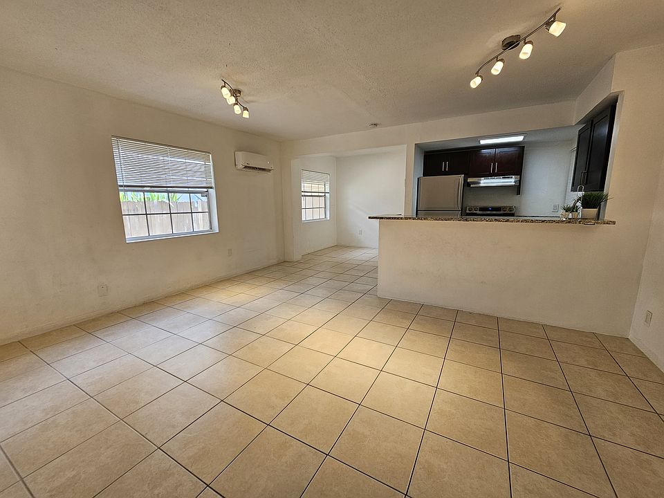 1st image of 2325 Taylor St #1