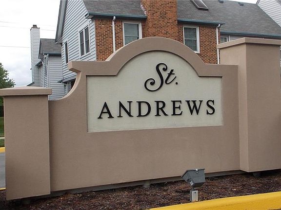 3rd image of 936 Saint Andrews Reach APT C