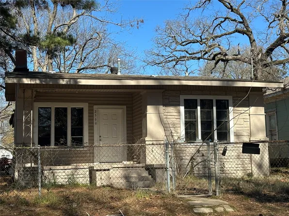 2560 Emery St, Shreveport, LA 71103