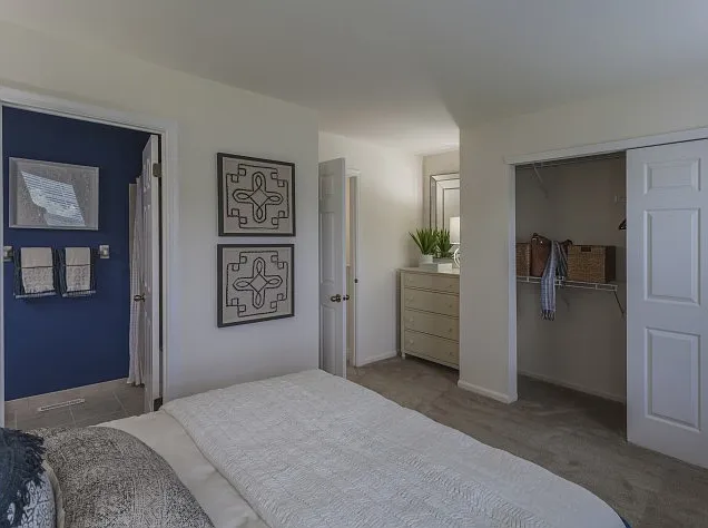 Thomas Meeting Apartments — Photo 8