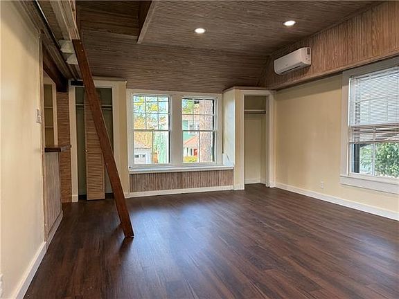 5th image of 8329G Sycamore Pl