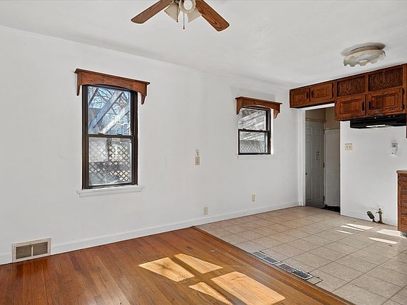 5th image of 2919 Wasson Way