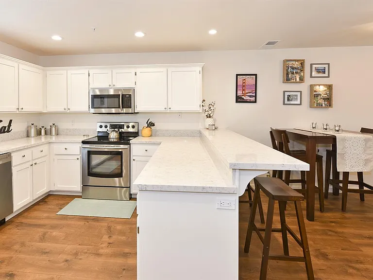 1182 Pear Tree Ln — Photo 11