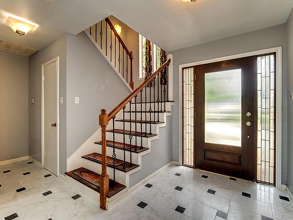 5th image of 3927 Pleasant Valley Dr