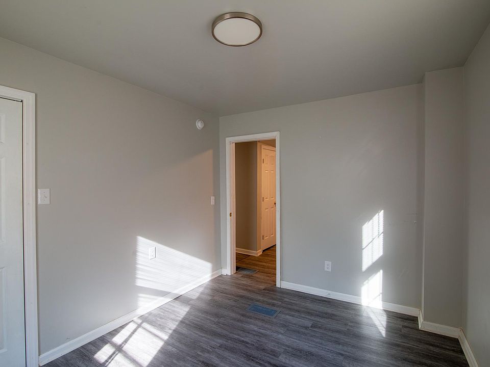 2nd image of 547 W Wilson Blvd Floor 1