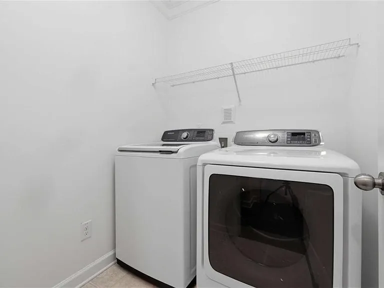 4865 Alexandria Ave — Photo 36
