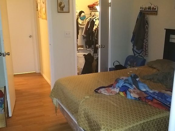 2nd image of 955 Westmoreland Dr APT 21