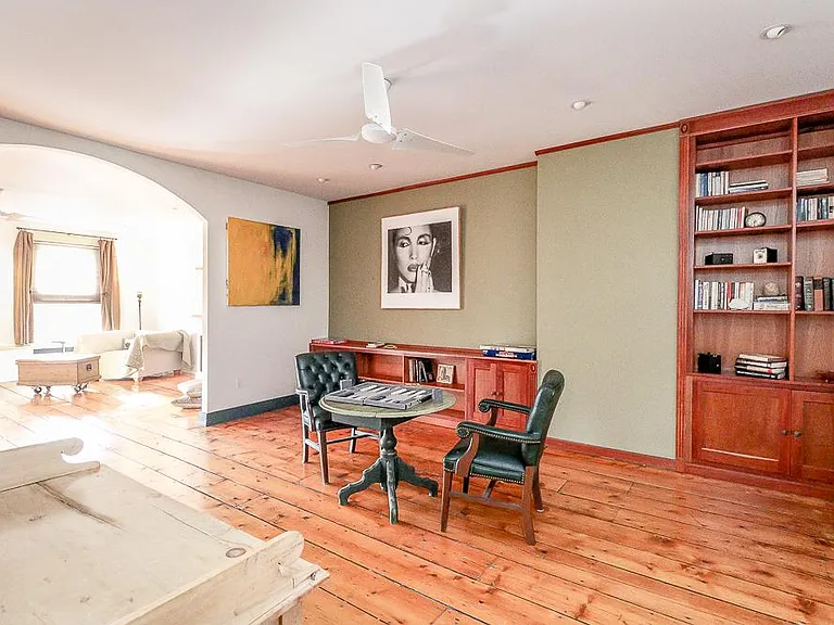 258 Warren St #2 — Photo 15