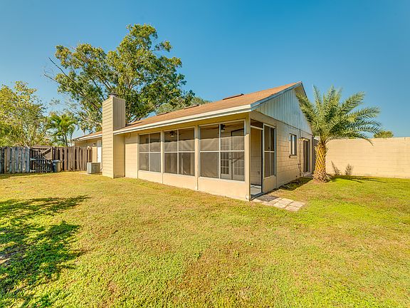 5th image of 11517 Benbow Ct