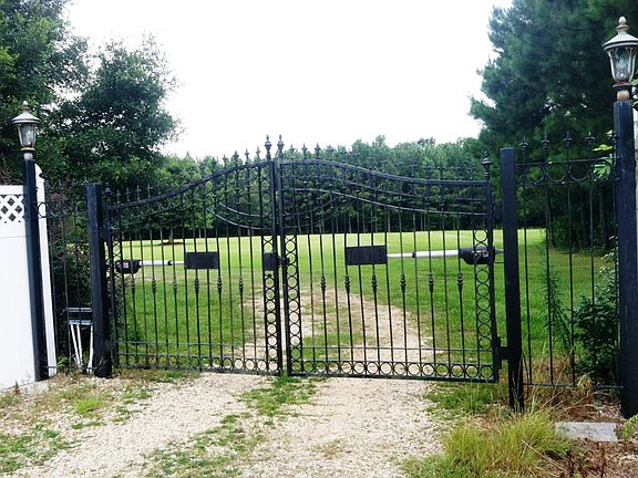Electric Gate With Keypad