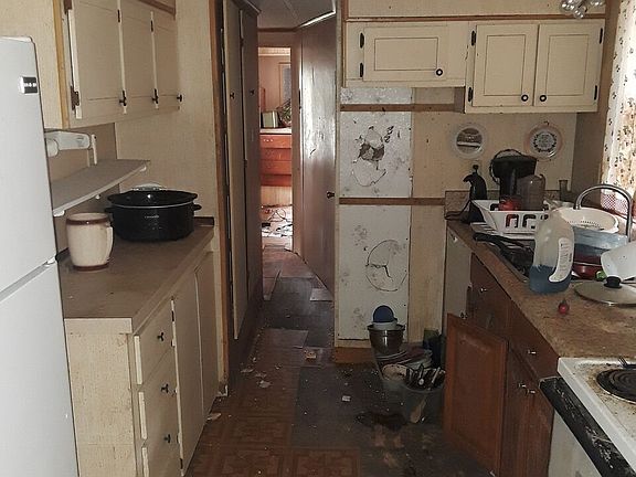 2nd image of 2507 Catfish Ct