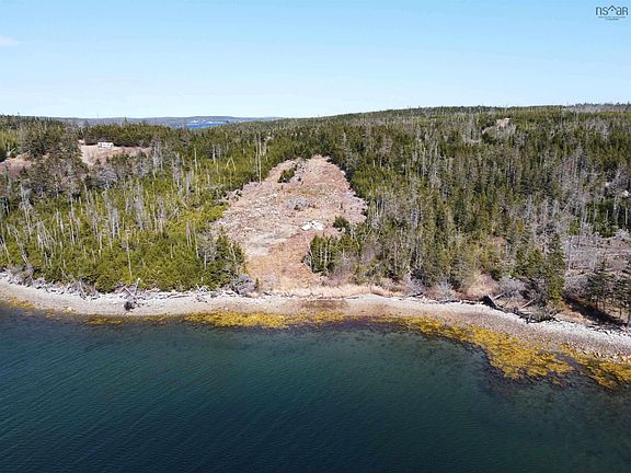 5th image of 542 Beaver Harbour Rd