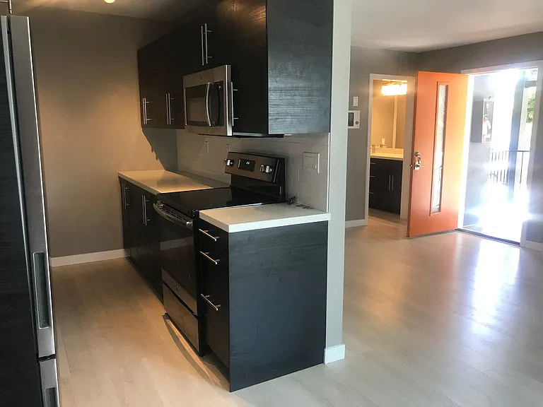 Hawley Apartments — Photo 1