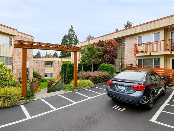 2nd image of 425 45th Street SW #208