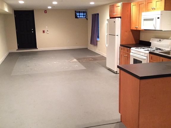 5th image of 1323 N Franklin St #A