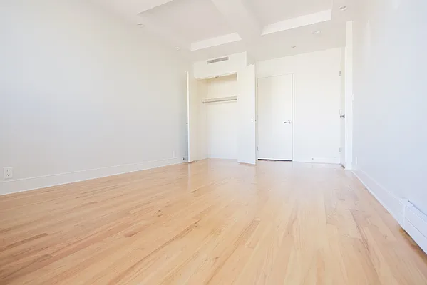 Rented by Nolita Group | media 9