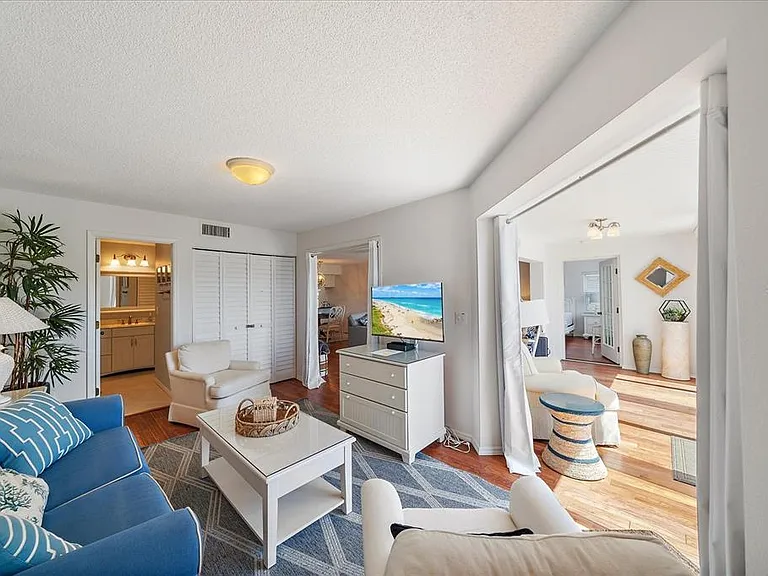 425 Cerromar Ter #359 — Photo 64