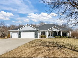 W7516 Molly Marie Ct, Greenville, WI 54942