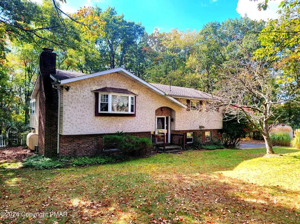 143 Twin Oak Ter, Tannersville, PA 18372