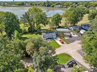 44 Beacon Bay, Lakemoor, IL