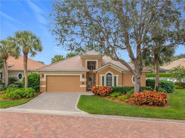 2325 Island Cove CIR, NAPLES, FL 34109