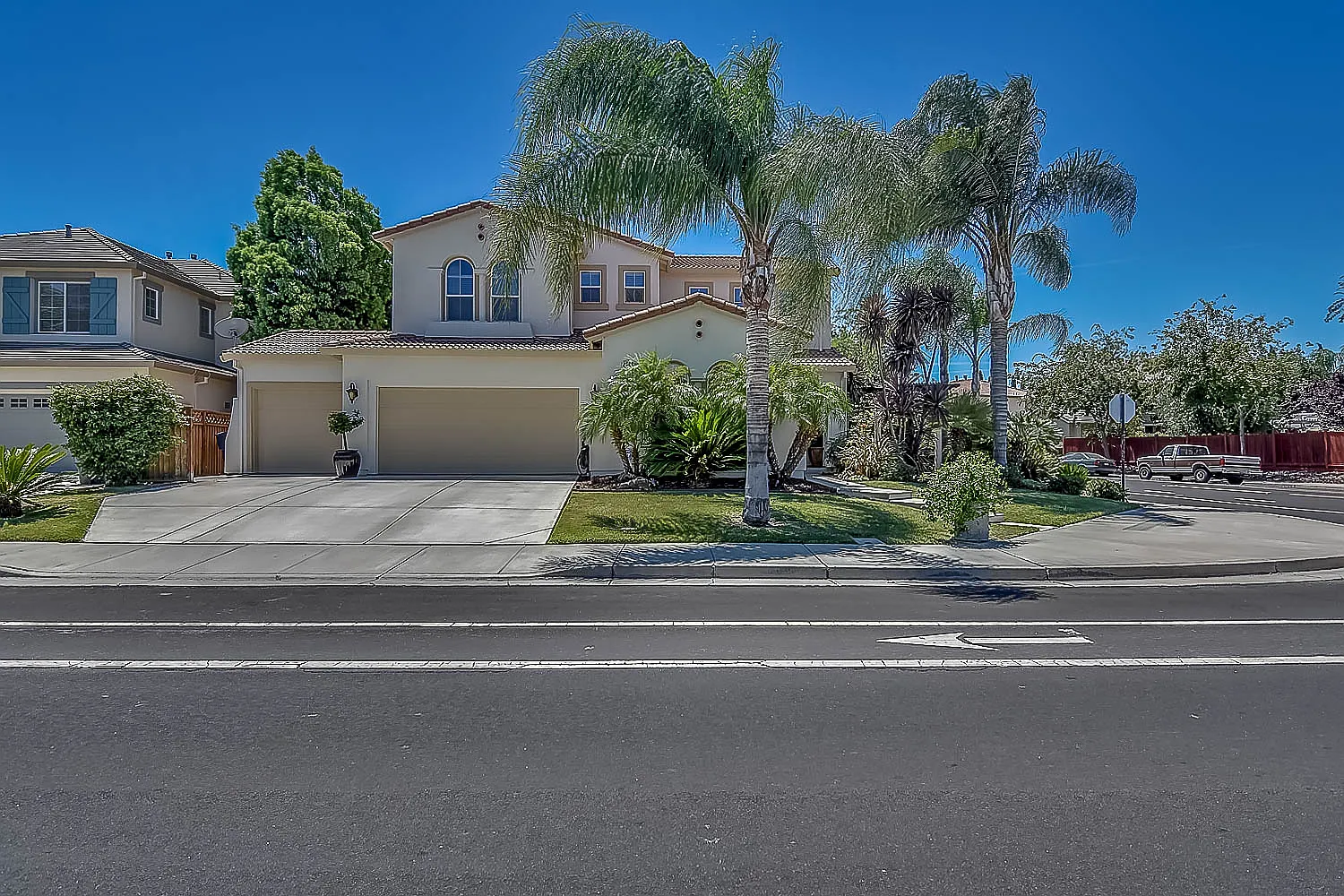2808 Jackson Ave photo 1