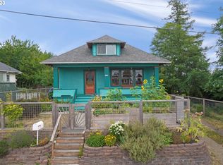 1840 6th St, Astoria, OR 97103