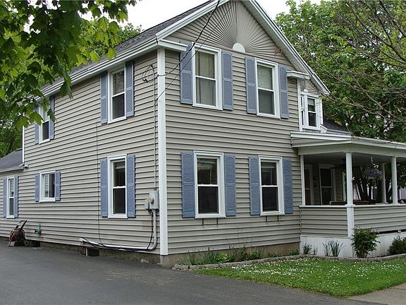 3rd image of 61 James St
