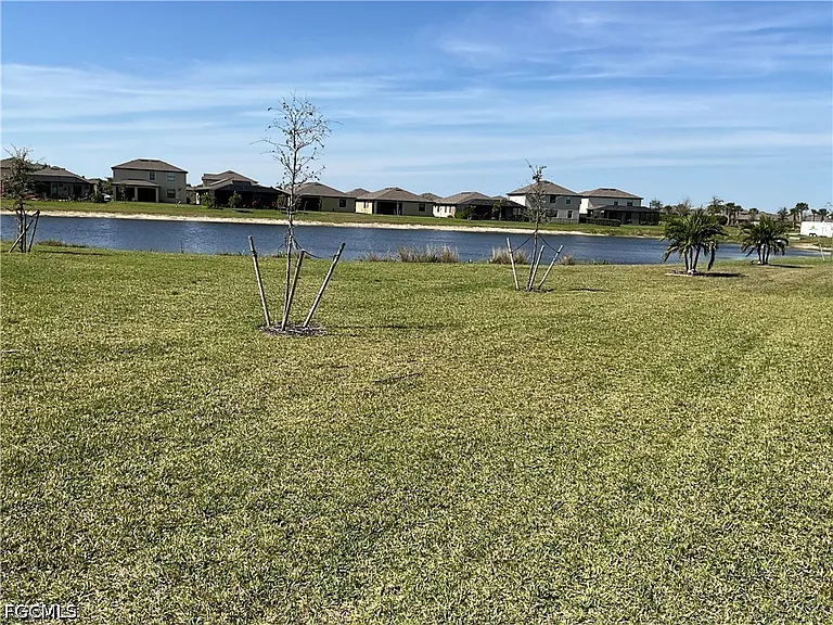 14570 Palamos Cir — Photo 32