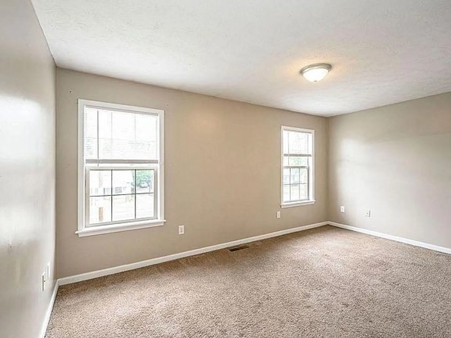 222 State St - Grindstone — Photo 3