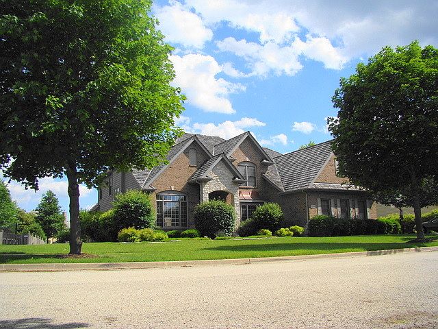1st image of 591 Waters Edge Dr