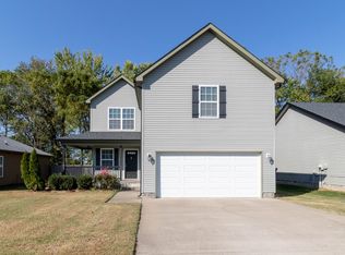 572 Falkland Cir, Clarksville, TN 37042