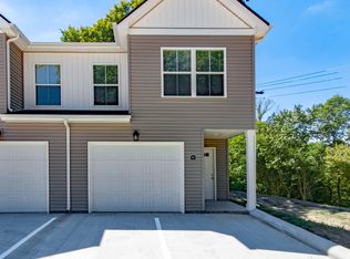 1960 Batts Ln, Clarksville, TN 37042