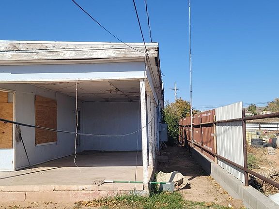 3rd image of 4014 W Texas St