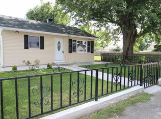 2414 W Calvert St, South Bend, IN 46613