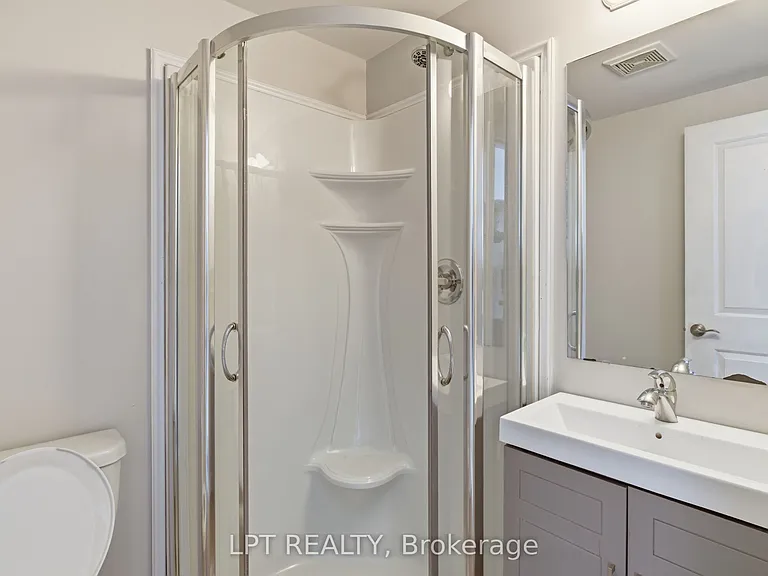 244 Penetanguishene Rd #4 — Photo 22