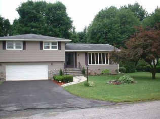 40 Ardsley Rd, Waterbury, CT 06708