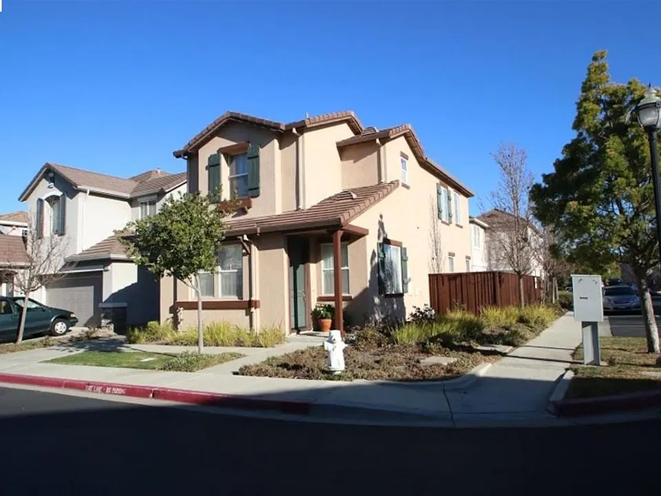 518 Mahogany Ln