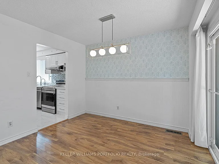 24 Ulysses Pl — Photo 15