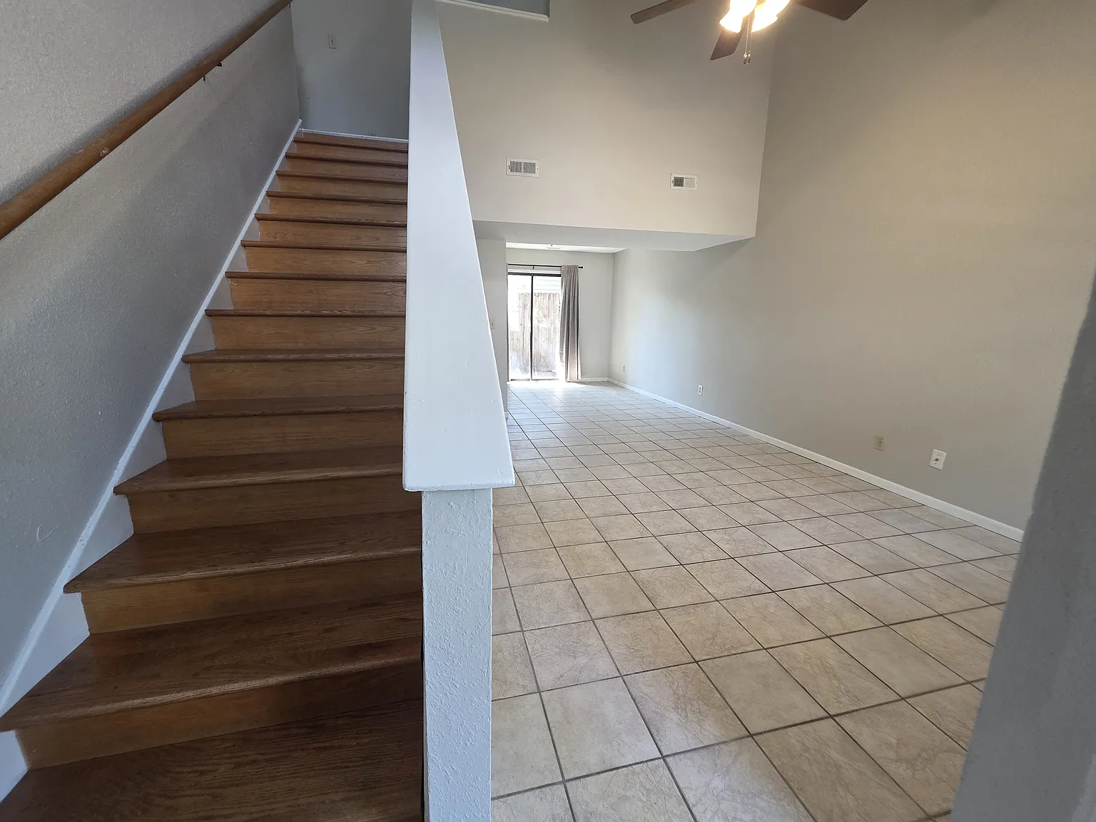 4 bed, 1700 sqft, $1,850 — Photo 2