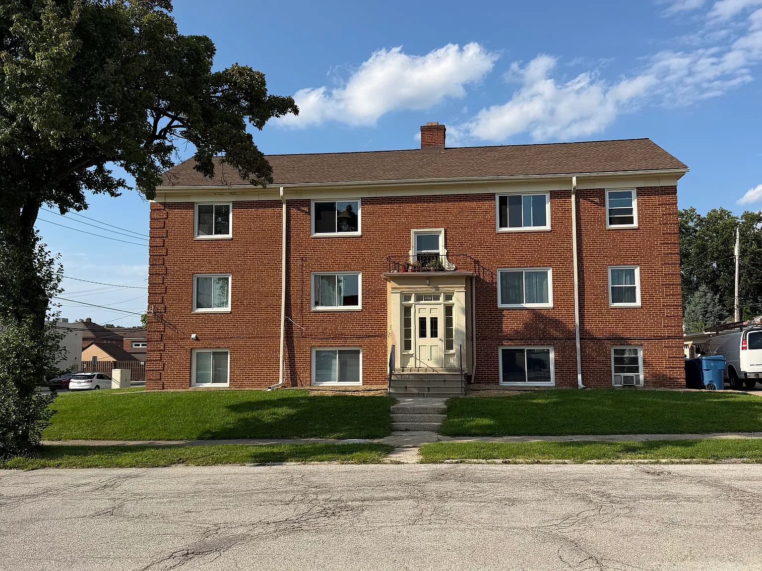 1 bed, 700 sqft, $1,075 — Photo 1