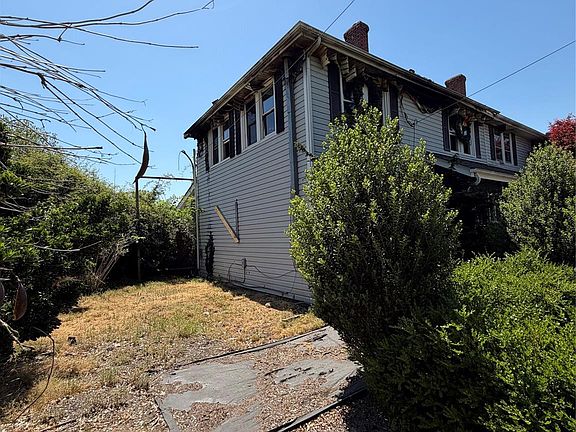 3rd image of 85 Falls Rd