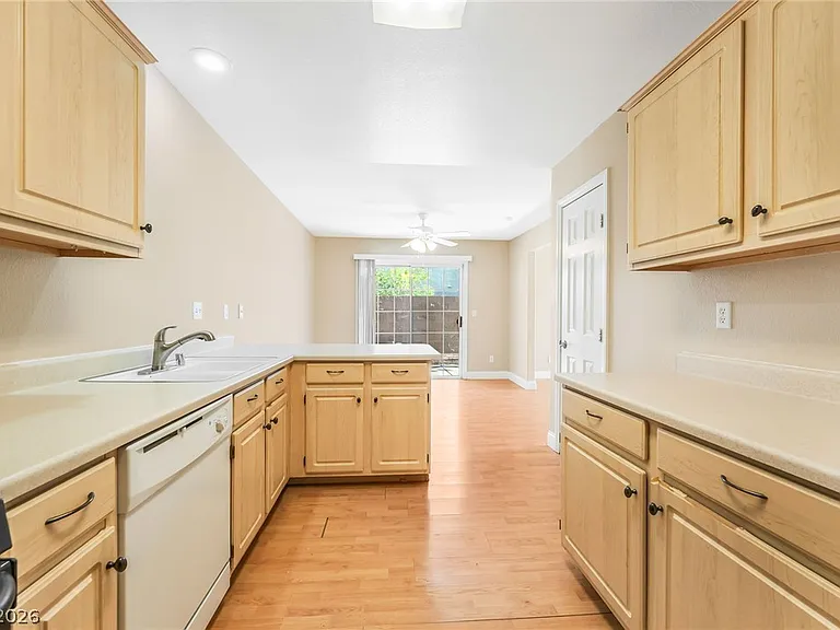 10242 Rocky Tree St — Photo 16