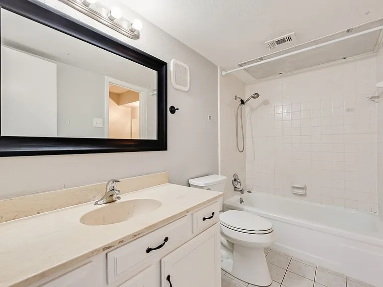 2203 Salem Dr — Photo 15