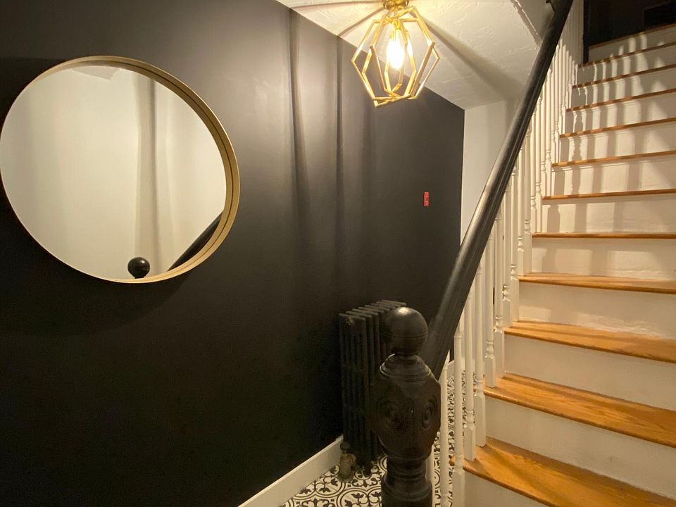 1st image of 531 Pleasant St Floor 2