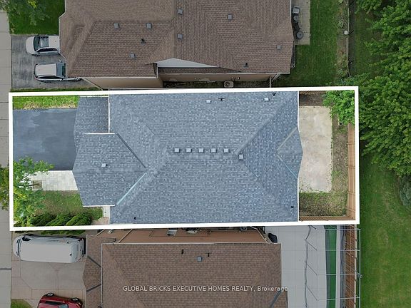 3rd image of 122 Pappain Cres