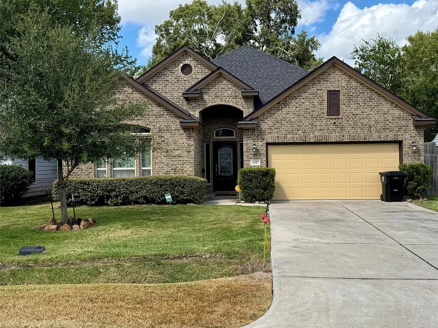 3 bed, 2.5 bath, 1519 sqft, $2,200 — Photo 1