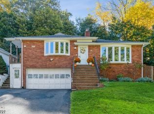 18 Laurie Rd, Landing, NJ 07850