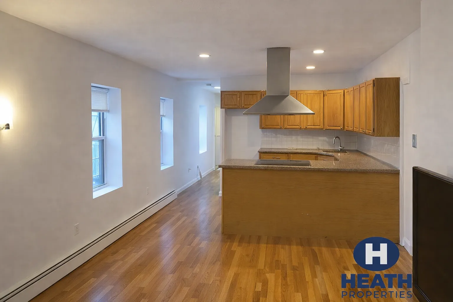 2 bed, 750 sqft, $3,800 — Photo 4