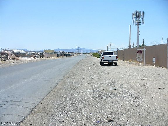 5th image of 2885 N Betty Ln
